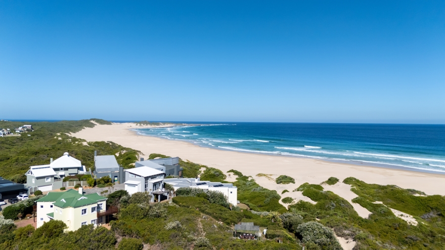 4 Bedroom Property for Sale in Cape St Francis Eastern Cape